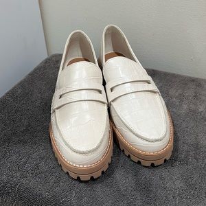 Dolce Vita V Aubree Ivory Crocodile Print Leather Loafer Shoes